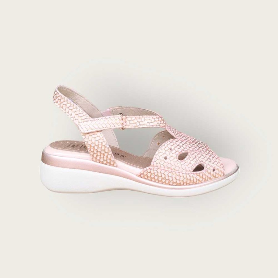 Women Calzaro Sandals | Nude Pink Velcro Crossed Strap Sandal 5010.