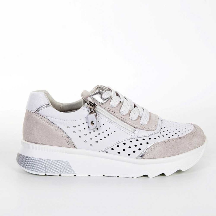 Women Calzaro Sneakers | Sports Cradle Laces And Cream. Perforated Side 23301 White