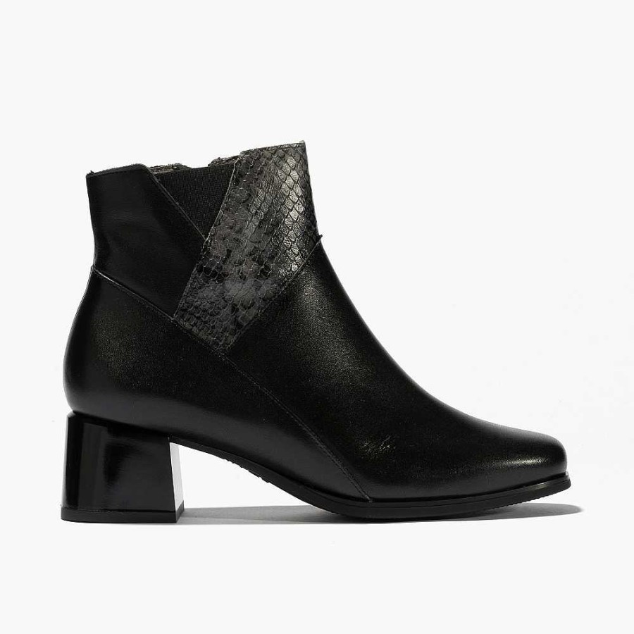 Women Calzaro Comfort|Women's Boots and Ankle Boots | Ankle Boots 1683 With Shiny Medium Heel/Zimba Black