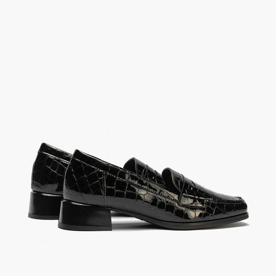 Women Calzaro Heeled shoes|Loafers|Comfort | Women's Black Low Heel Loafers 5423