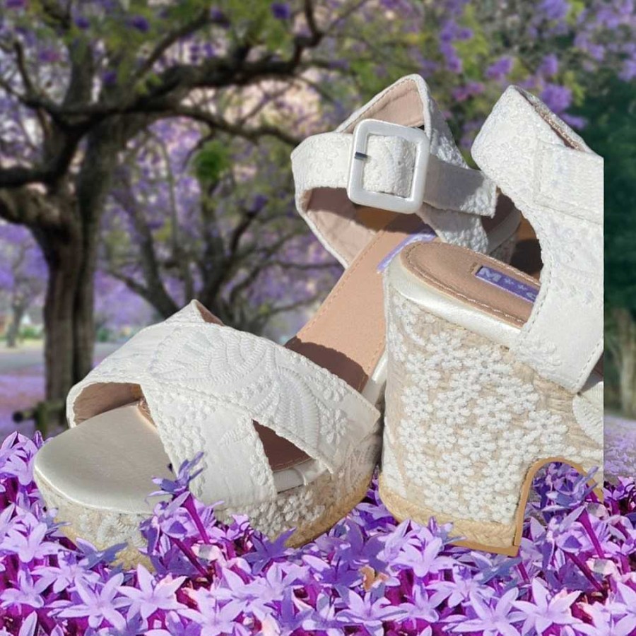 Women Calzaro Espadrilles | Belinda White Jute Heel Sandal.